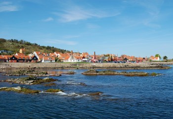 Gudhjem Plantage og kysten mod Melsted