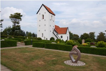 Hyllebjerg Kirke og Hede